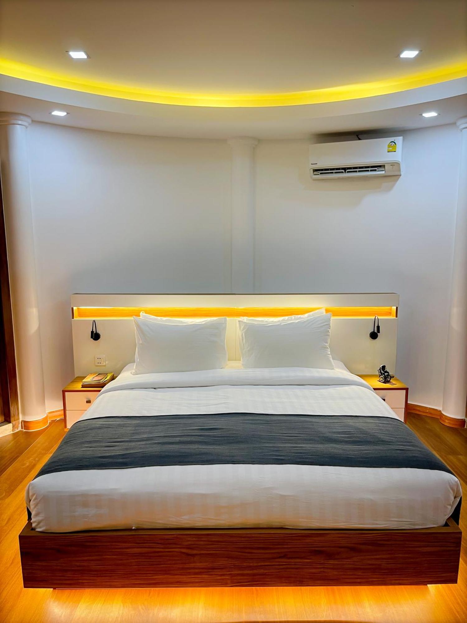 Cambana La Riviere Boutique Hotell Battambang Rum bild